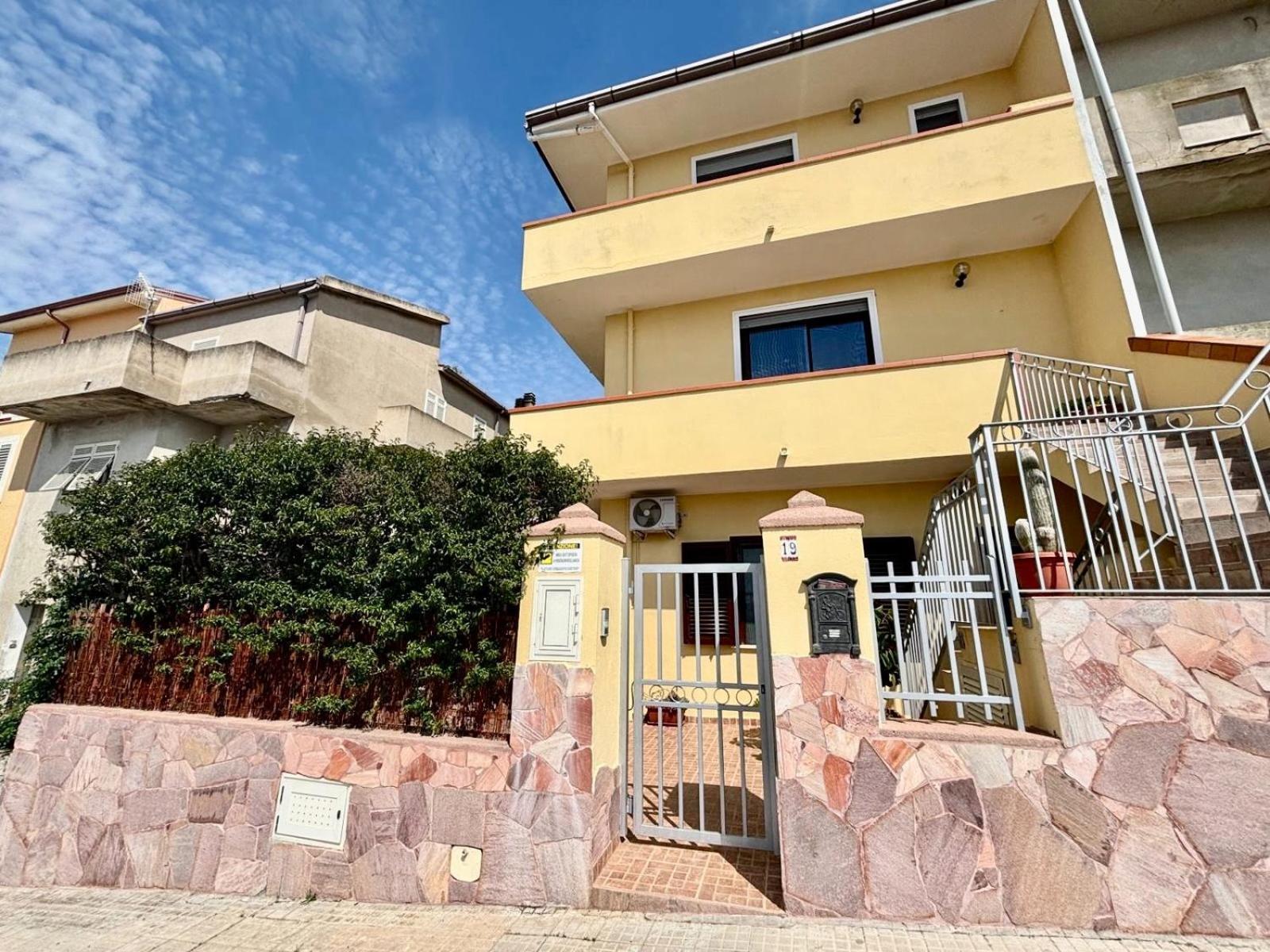 Bouganville Olmedo Εξωτερικό φωτογραφία